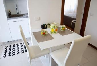 Ca  Borgo Furo has Balcony rooms