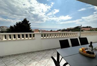 Apartment88 allows 18 year olds to book a room