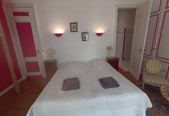 Chez Martin has Balcony rooms