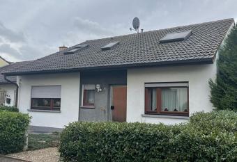 Joanna Apartment - Haus Hockenheim allows 18 year olds to book a room