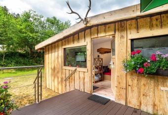 Haus am Bach has Balcony rooms