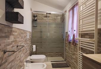 A due passi dal mare e citt   Toscane di maggior interesse! has Balcony rooms