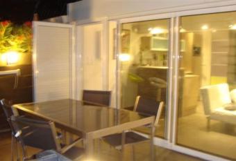 Villa Jacuzzi Naturist Wifi Port Nature 1 has rooms with a private hot tub