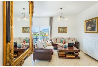 Fanis Family House has Balcony rooms