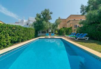 Villa Blanca has Balcony rooms