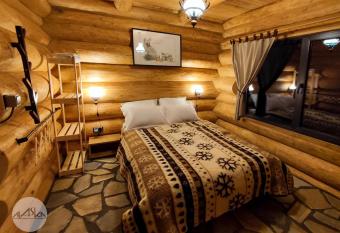 Cabana Alaska has rooms with a private hot tub