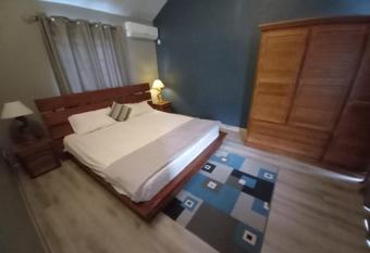 Cosy Villa has Balcony rooms