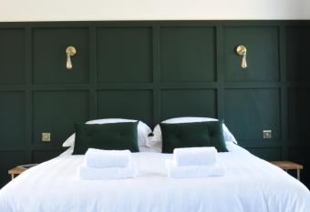 The Hop Merchant s House has Balcony rooms