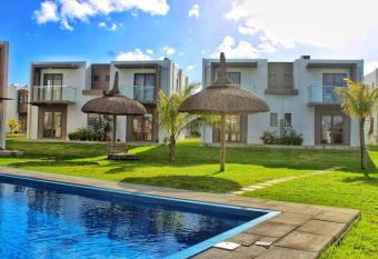 Le Petit Melville - Grand Gaube has Balcony rooms