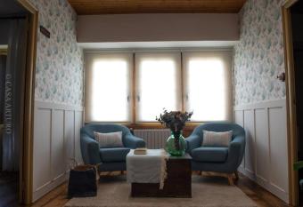 Casa Arturo allows 18 year olds to book a room