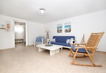 V.A.G.I.A. Apartment allows 18 year olds to book a room