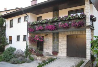 Apartment   vab has Balcony rooms