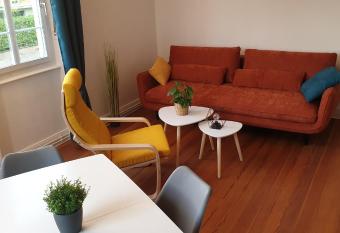 NOUVEAU !!! Appartement cosy tout confort    deux pas de Strasbourg has Balcony rooms