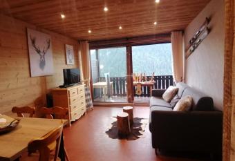 C  ur de montagne has Balcony rooms