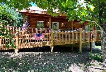 Bear Log Cabin allows 18 year olds to book a room