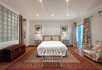 Casa do Pelourinho has Balcony rooms