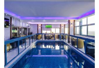 Bareen Hotel allows 18 year olds to book a room