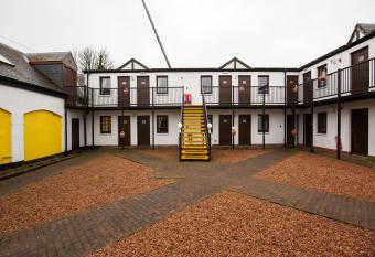 Longforgan Coaching Inn allows 18 year olds to book a room