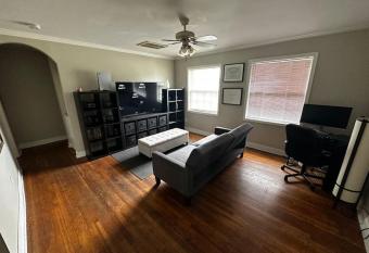 Urban Downtown Apartment allows 18 year olds to book a room