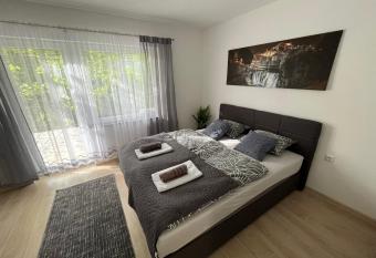 Aparthouse Bilic - Terrace apartment allows 18 year olds to book a room