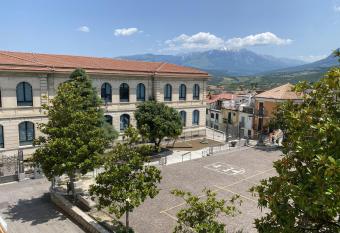 Terrazza su Tocco has Balcony rooms