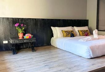 JALMIN Hotel Samui has Balcony rooms