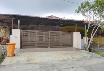 Homestay Abdul Kalam has Balcony rooms