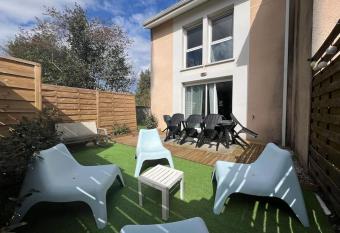 Maison Duplex T4 6 couchages has Balcony rooms