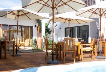 Villa Alizee allows 18 year olds to book a room