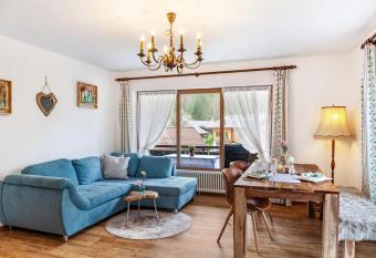 Aschaubichl - Wohnung Alpenrose has Balcony rooms