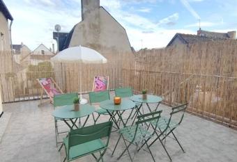 Immeuble priv   au c  ur d Amboise has Balcony rooms