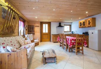 Appartement les murailles has Balcony rooms