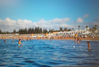 Appartement    2 minutes de la plage Skhirat has Balcony rooms