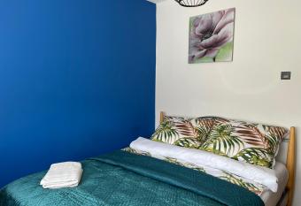 Zaciszny apartament w centrum Rzeszowa has Balcony rooms