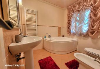 Queen House has Balcony rooms