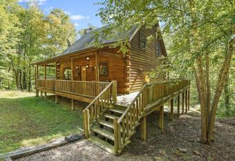 Like its Busy Little Namesake, Meant to Bee Accomplishes Much! has Balcony rooms