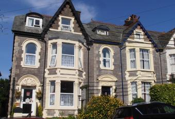 Meadowlea Guest House allows 18 year olds to book a room