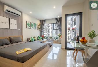Bom Homes- Vinhomes Ocean Park- Studio Apt has Balcony rooms