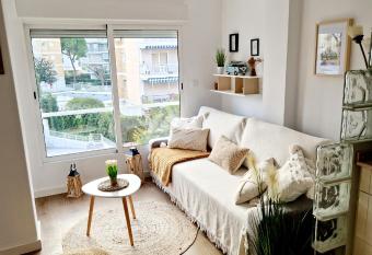 Cozy Rustic Home has Balcony rooms