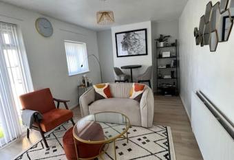 Luxury 1bed Flat,Southend-on-sea has Balcony rooms