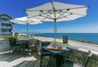 Inn on the Sound has Balcony rooms
