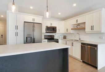 Modern 3- bedroom house in Dieppe! has Balcony rooms