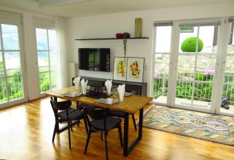 Art Appartement has Balcony rooms