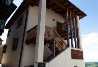 Vinoteka Brda has Balcony rooms