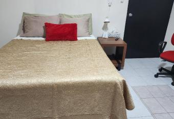 Alojamiento Sol allows 18 year olds to book a room