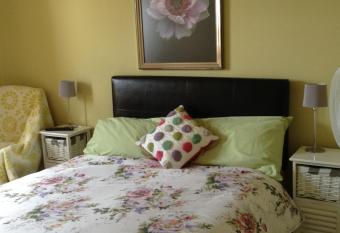 White Heart House has Balcony rooms