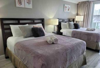 studio 332 has Balcony rooms