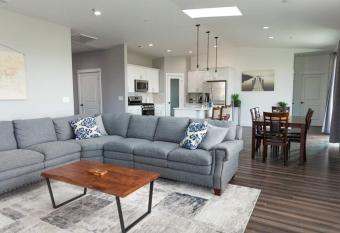 Tranquil 3B/2B Country Haven has Balcony rooms