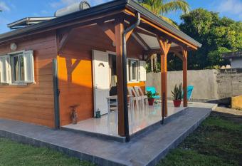 Bungalow vacances allows 18 year olds to book a room