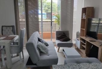 APARTAMENTO CON PISCINA EN LA MESA has Balcony rooms